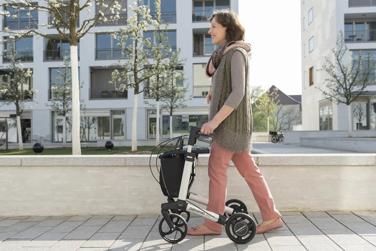 Leichtgewichtrollator Gemino 30 SpeedControl