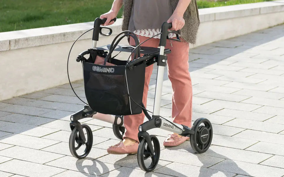 Leichtgewichtrollator Gemino 30 SpeedControl
