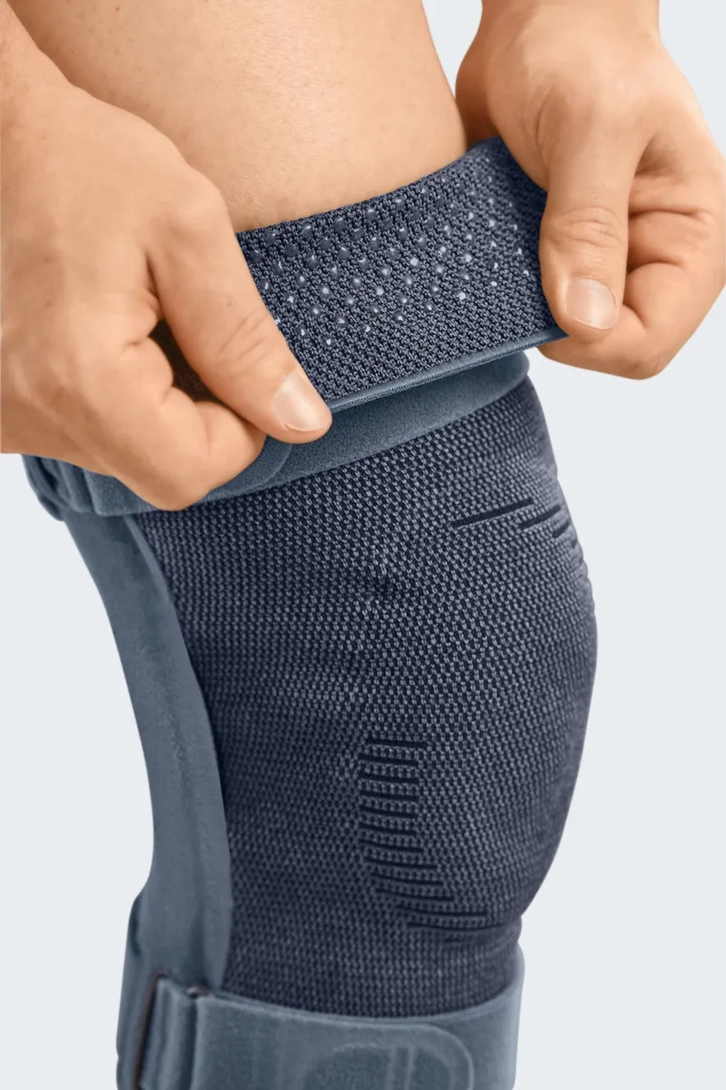 Kniebandage Genumedi pro extraweit mit Haftband