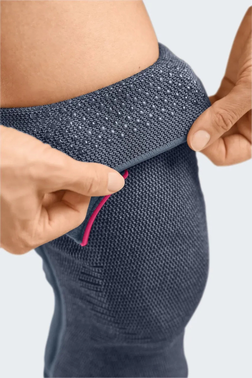 Knieorthese Genumedi PT extraweit mit Haftband von medi