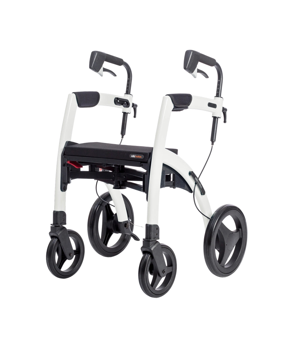 Rollz Motion 2.1 Rollator in Pebble White, seitliche Ansicht als Gehhilfe ohne montierte Fußstützen.